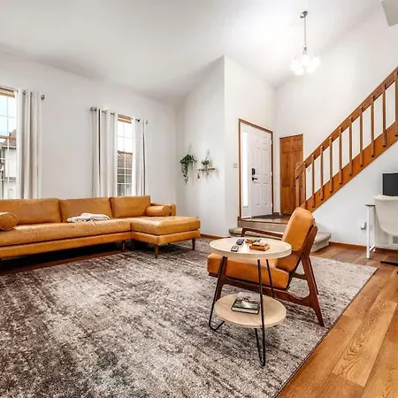 Family Friendly And Quite 2 Bedroom Condo Close To Fun